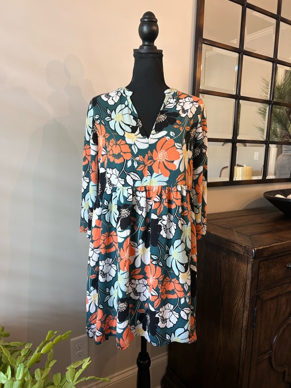 Maeve Anthropologie V-Neck Tropical Slip-On V-Neck dress